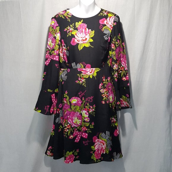 Betsey Johnson Dresses & Skirts - Betsey Johnson Bell Sleeve Tie Back Dress Sz 4